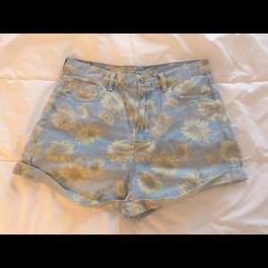 American Eagle Sunflower Print High Rise Mom Shorts
